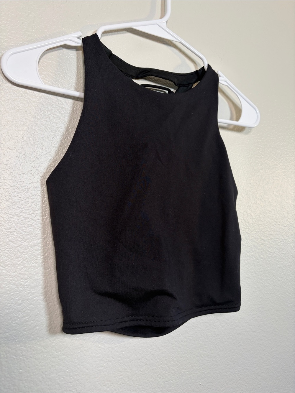 ALO Yoga Lace Up Movement Tank in Black - S - Picture 3 of 5